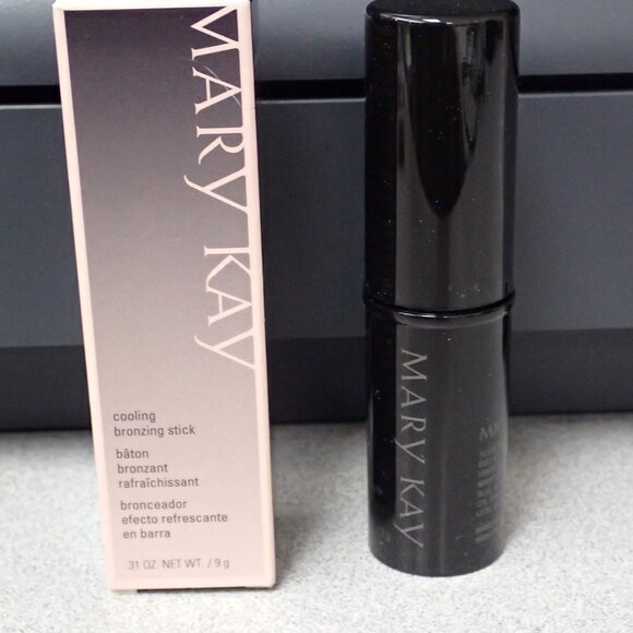 Mary Kay Cooling Bronzing Stick - Picture 1 of 4